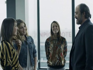 Мафия вербует девушек в проститутки