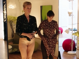 Сексолог учит пациентку мастурбировать