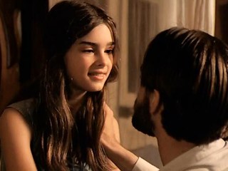 Юная девчушка со взрослыми желаниями