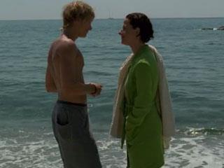 Жена изменяет мужу с молодым парнем