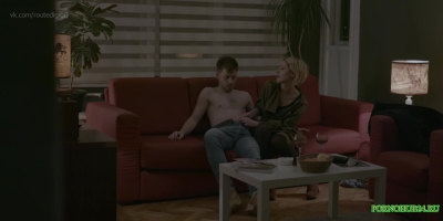 Девушка сделала минет парню