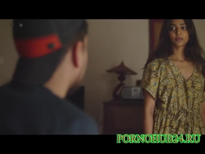 Девушка попросила друга оценить ее киску