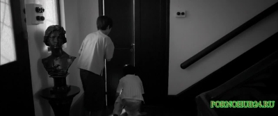 Сын наблюдает как отец занимается сексом