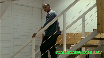 Замужняя девушка занялась сексом с негром