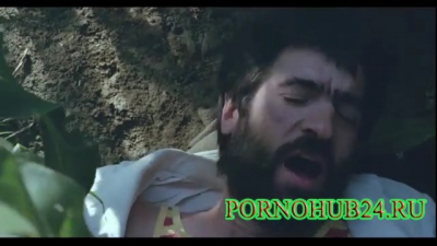 Сексуальные утехи госпожи в кукурузном поле